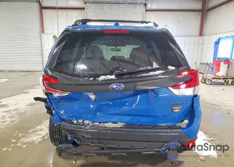 2022 Subaru Forester Wilderness z USA, uszkodzony, nr VIN JF2SKAMC2NH492022